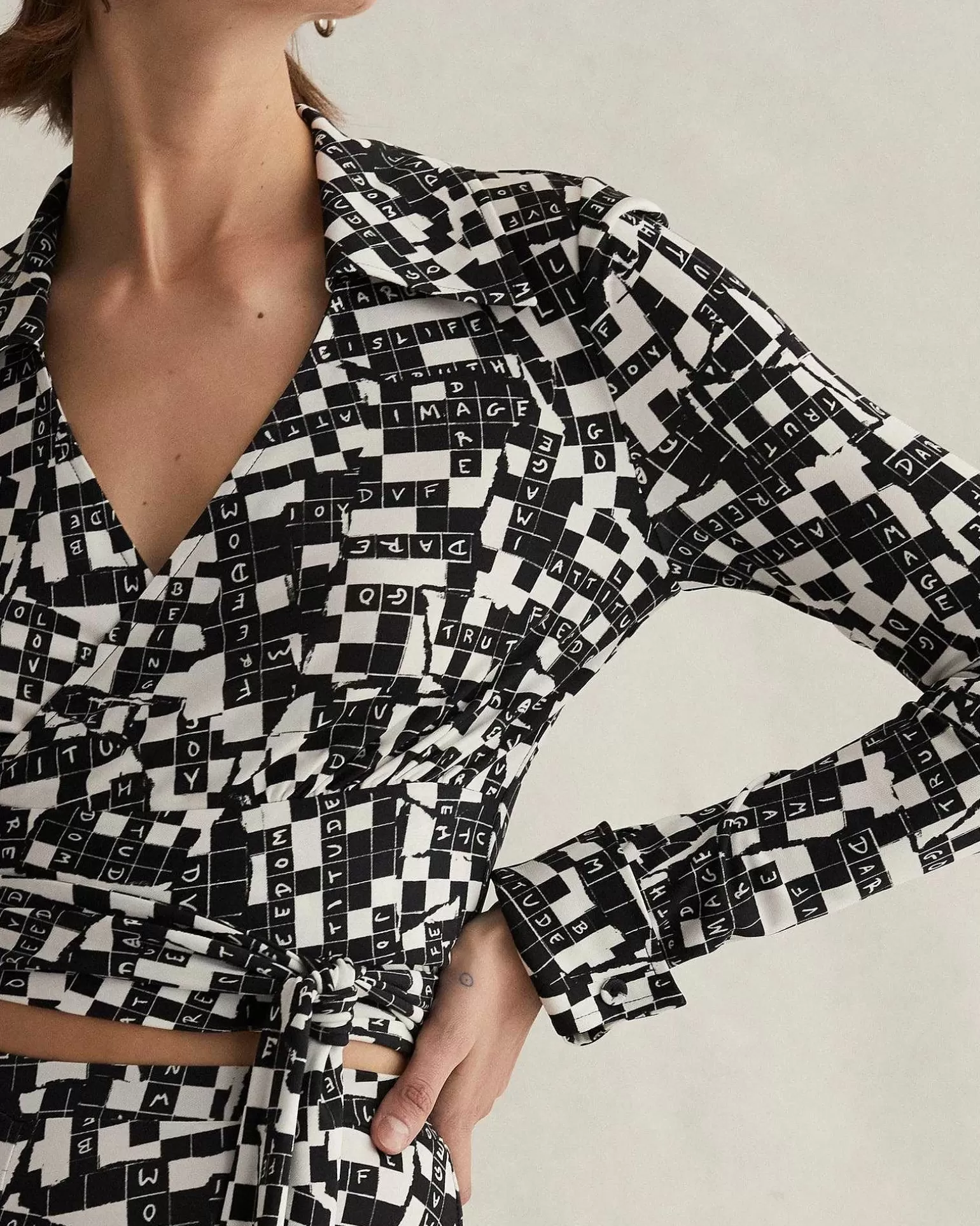 Store Diane von Furstenberg Bobbie Wrap Top I Tiny Dvf 50Th Crossword Black